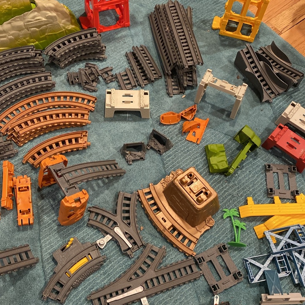 Huge lot Thomas and Friends Track and engines - Picture 6 of 9